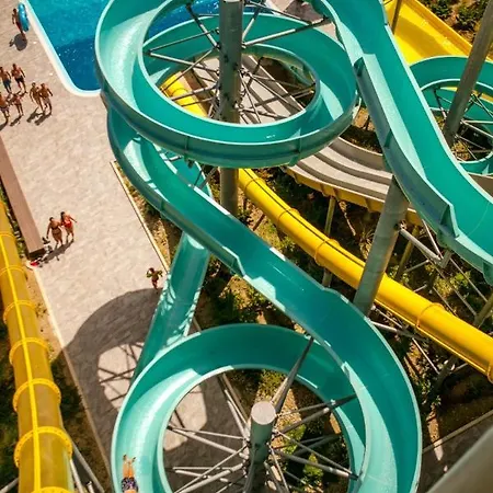 度假村 Equos 地拉那